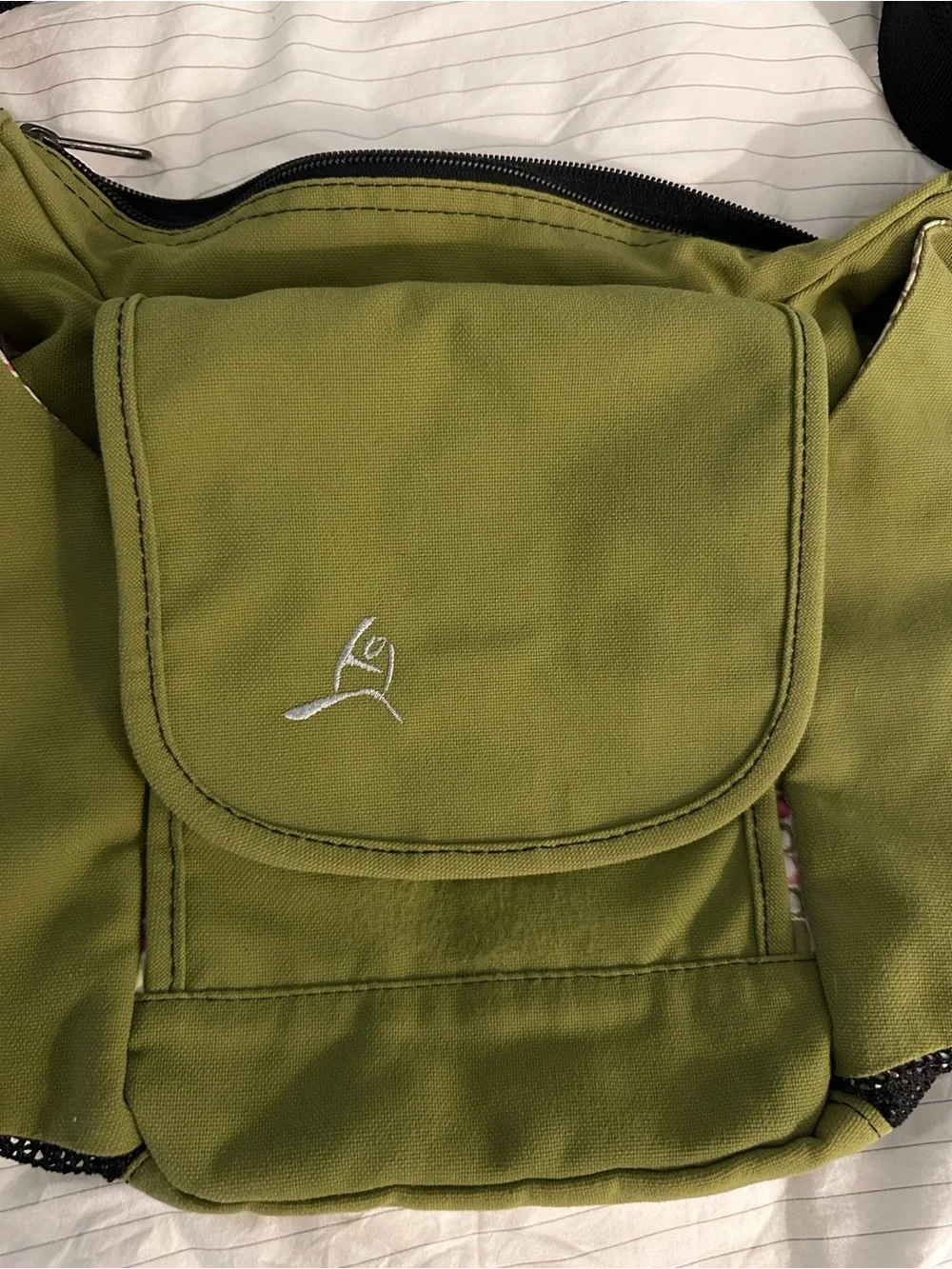 VTG Overland Equipment Donner Crossbody Travel Bag Olive Green Gorpcore Y2K